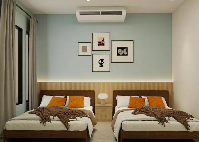 New Asok Grand Family 4br L Walk To Bts,mrt L 10 Guests L Parking L Open April 2026