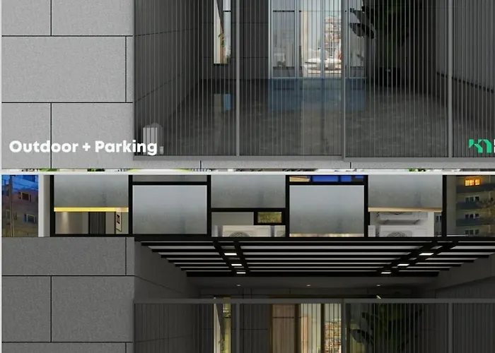 New Asok Grand Family 4br L Walk To Bts,mrt L 10 Guests L Parking L Open April 2026 * Bangkok